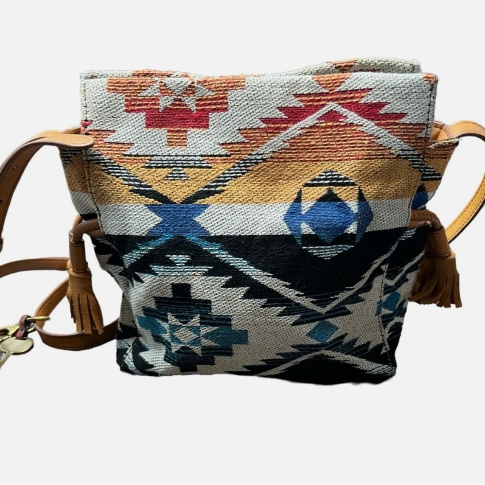 FOSSIL Aztec Crossbody Boho
Purse